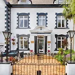 Holcombe House Guest House