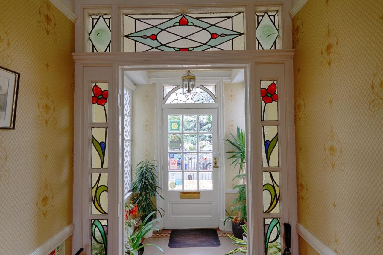 Holcombe House 4*