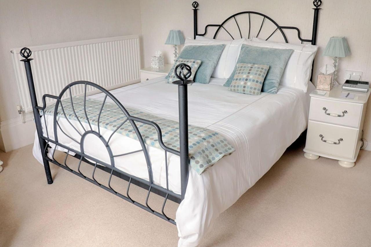 Holcombe House Guest house Llandudno